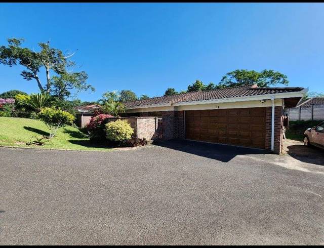 3 BEDROOM TOWNHOUSE FOR SALE IN MANORS